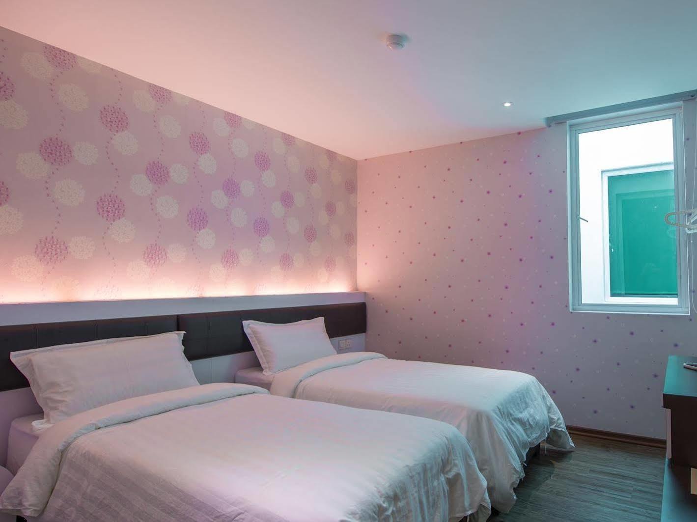 Riverfront Sentral Hotel Малакка Экстерьер фото